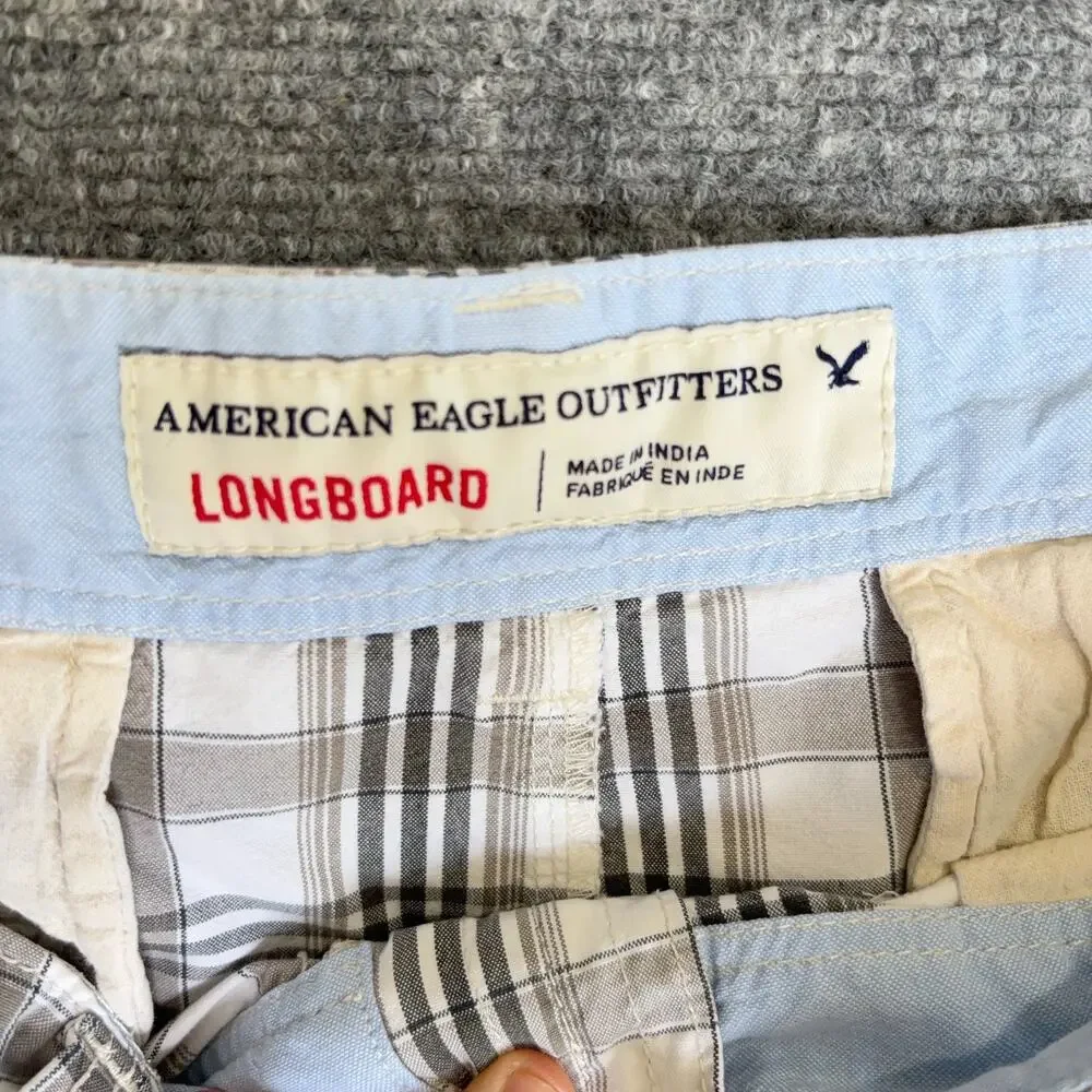 American Eagle Longboard Mens 38 Gray White Plaid Cargo Shorts Cotton Flat Front